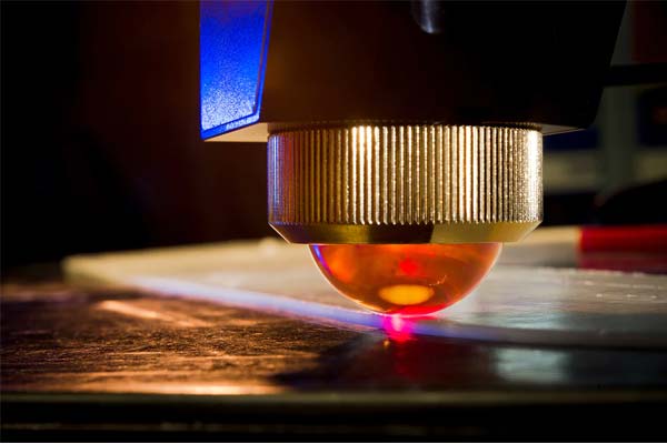 激光焊接機和激光切割機之間有什么區(qū)別呢？