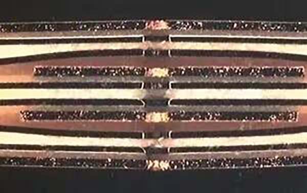 激光雕刻 使用紫外激光設(shè)備對PCB印刷電路板加工的工藝(圖3)